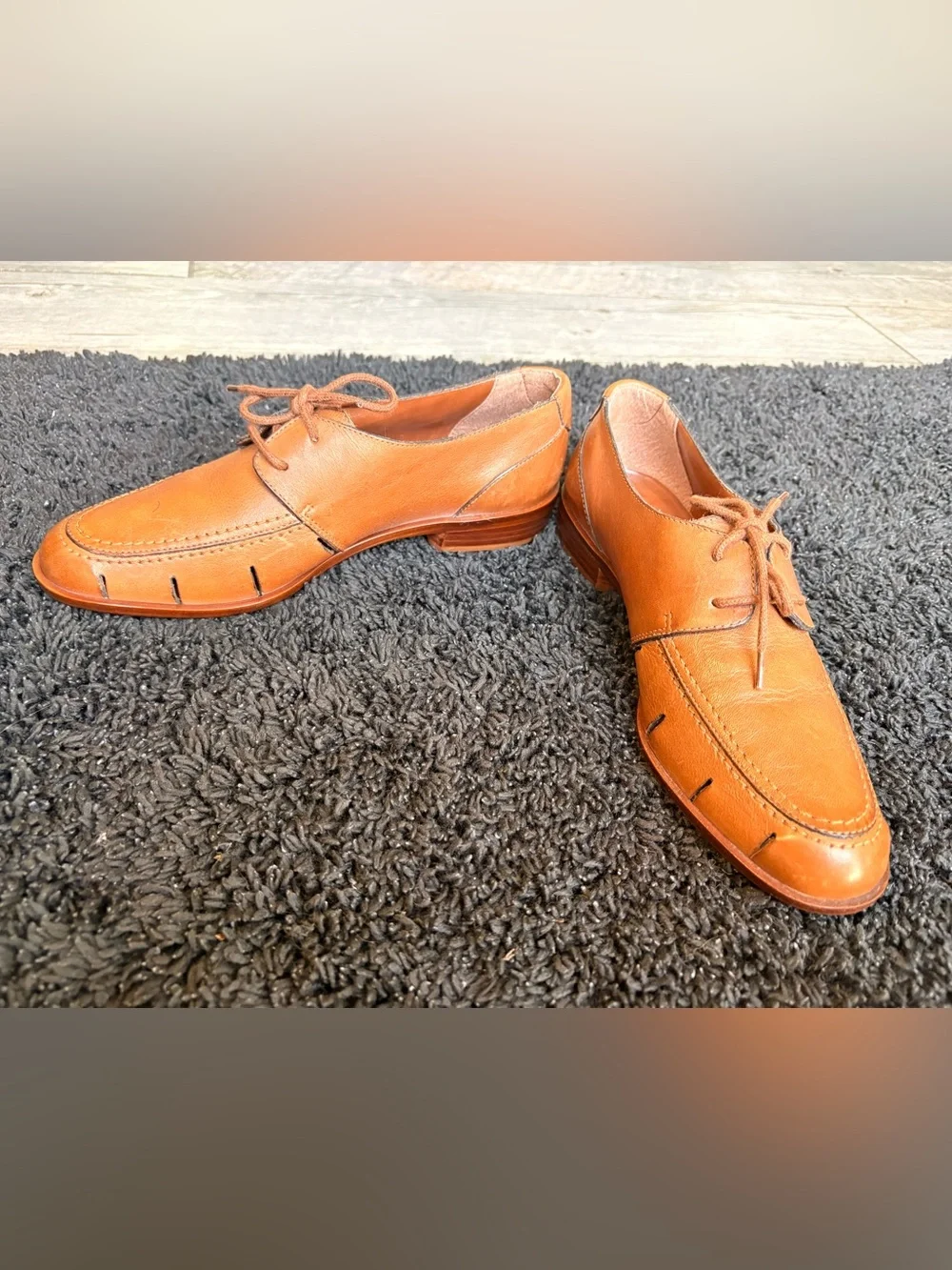 Vintage G.H. Bass Cognac Tan Leather Lace-Up Oxfords